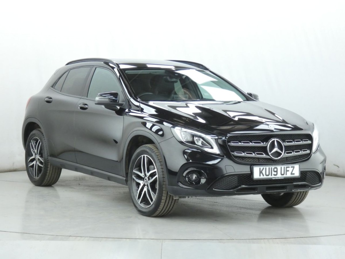 MERCEDES-BENZ GLA-CLASS 1.6 GLA 180 URBAN EDITION 5D 121 BHP - 2019 - £14,990