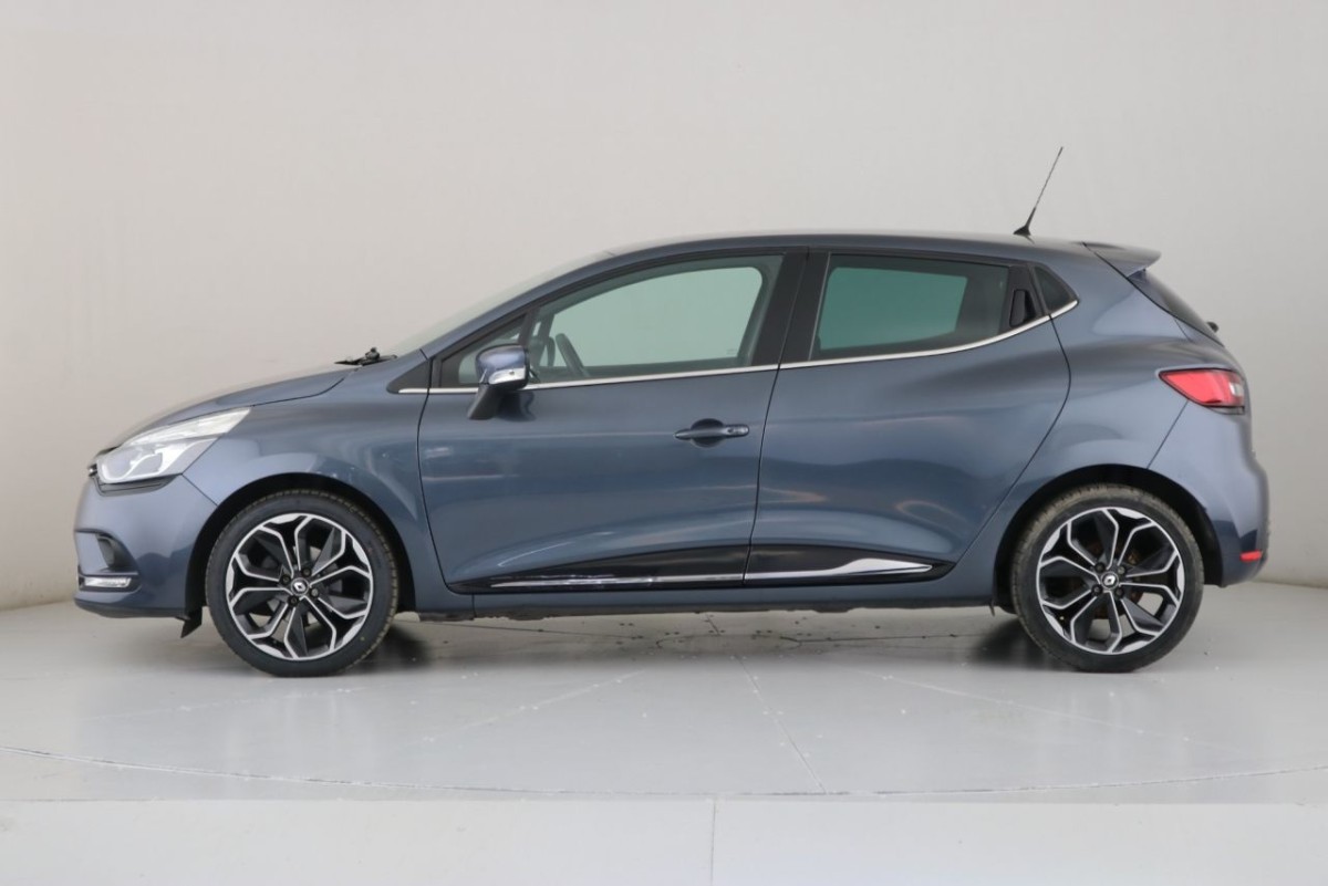 RENAULT CLIO 0.9 ICONIC TCE 5D 89 BHP - 2019 - £8,700