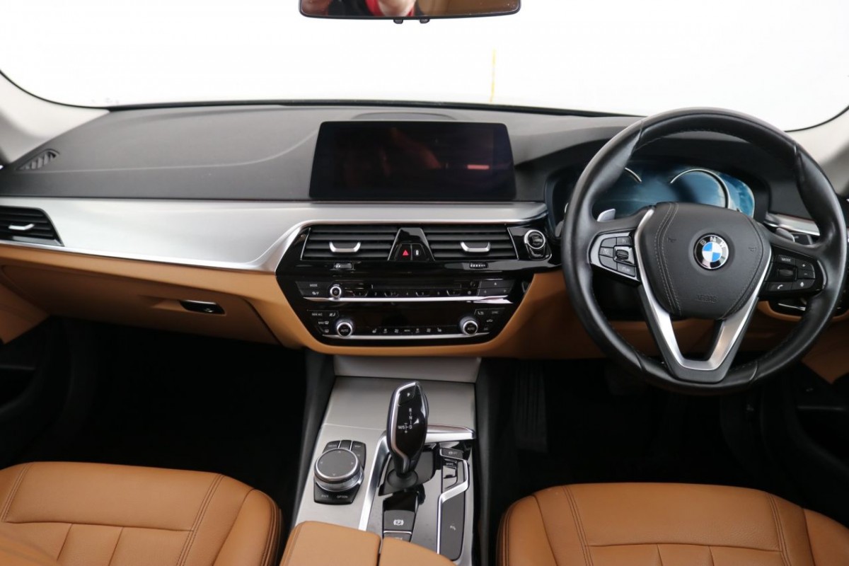 BMW 5 SERIES 2.0 520D XDRIVE SE 4D 188 BHP - 2018 - £19,990