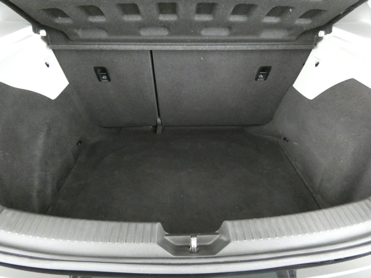 SEAT LEON 2.0 TDI FR 5D 150 BHP HATCHBACK - 2014 - £7,990