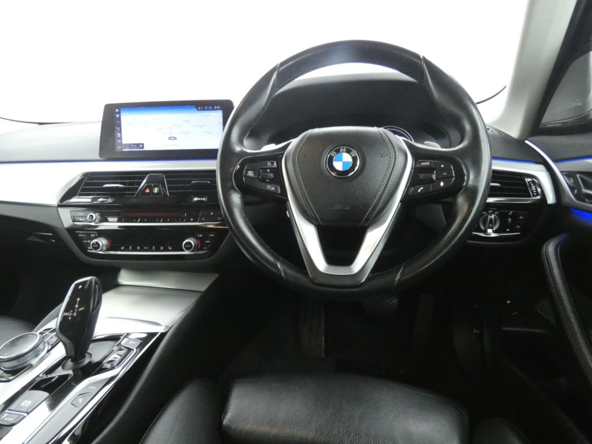 BMW 5 SERIES 2.0 530E SE 4D 249 BHP - 2017 - £13,990