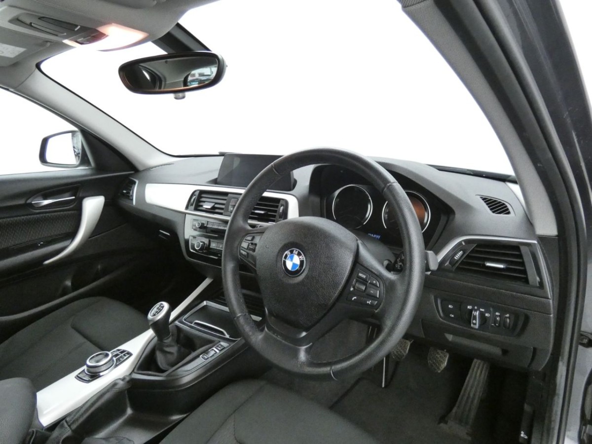 BMW 1 SERIES 1.5 116D SE BUSINESS 5D 114 BHP - 2019 - £12,990