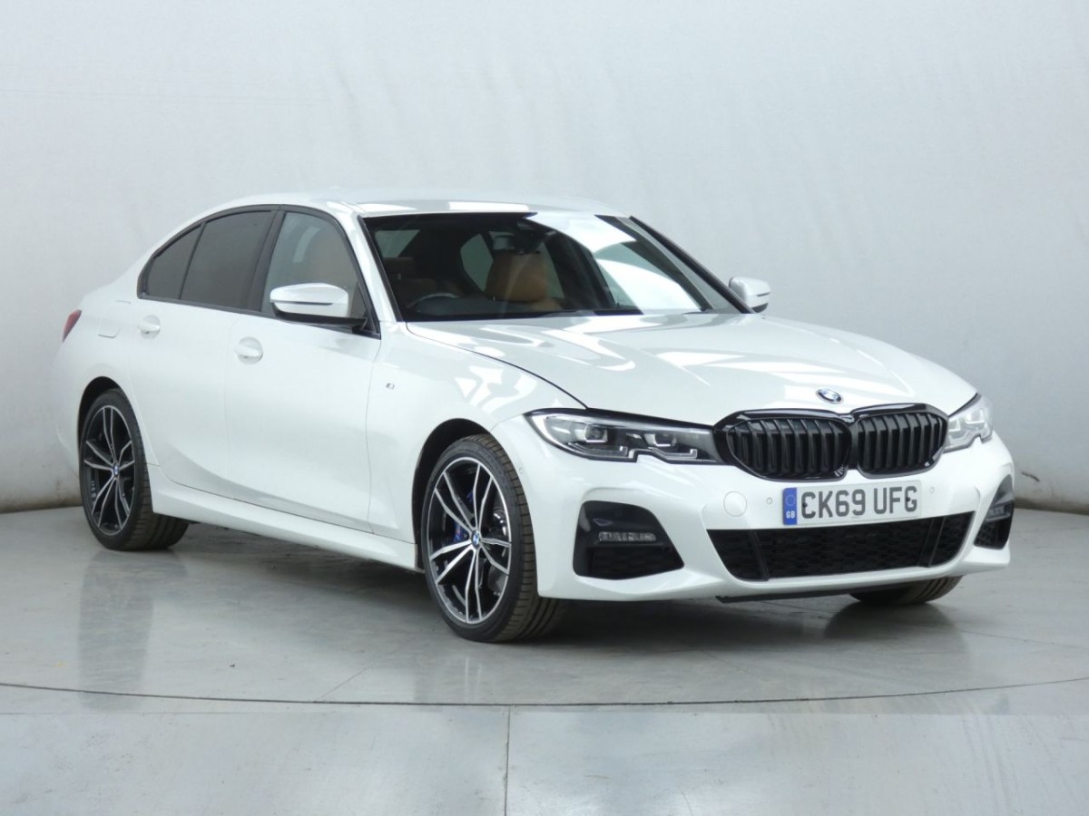 BMW 3 SERIES 2.0 330E M SPORT PHEV 4D 289 BHP - 2019 - £16,990