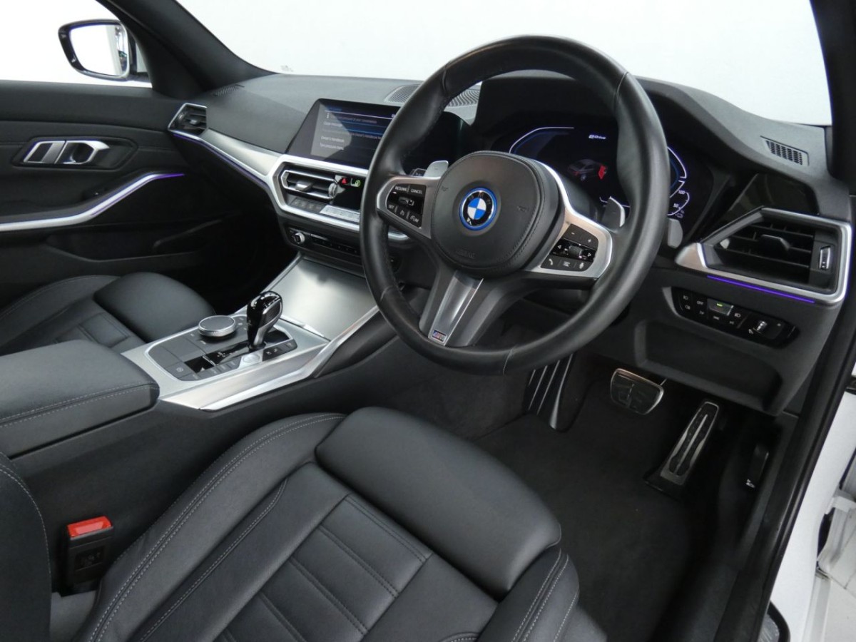BMW 3 SERIES 2.0 330E M SPORT 4D 288 BHP - 2022 - £27,700