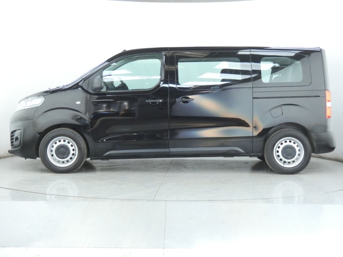 VAUXHALL VIVARO LIFE 1.5 EDITION M S/S 5D 118 BHP - 2021 - £22,700