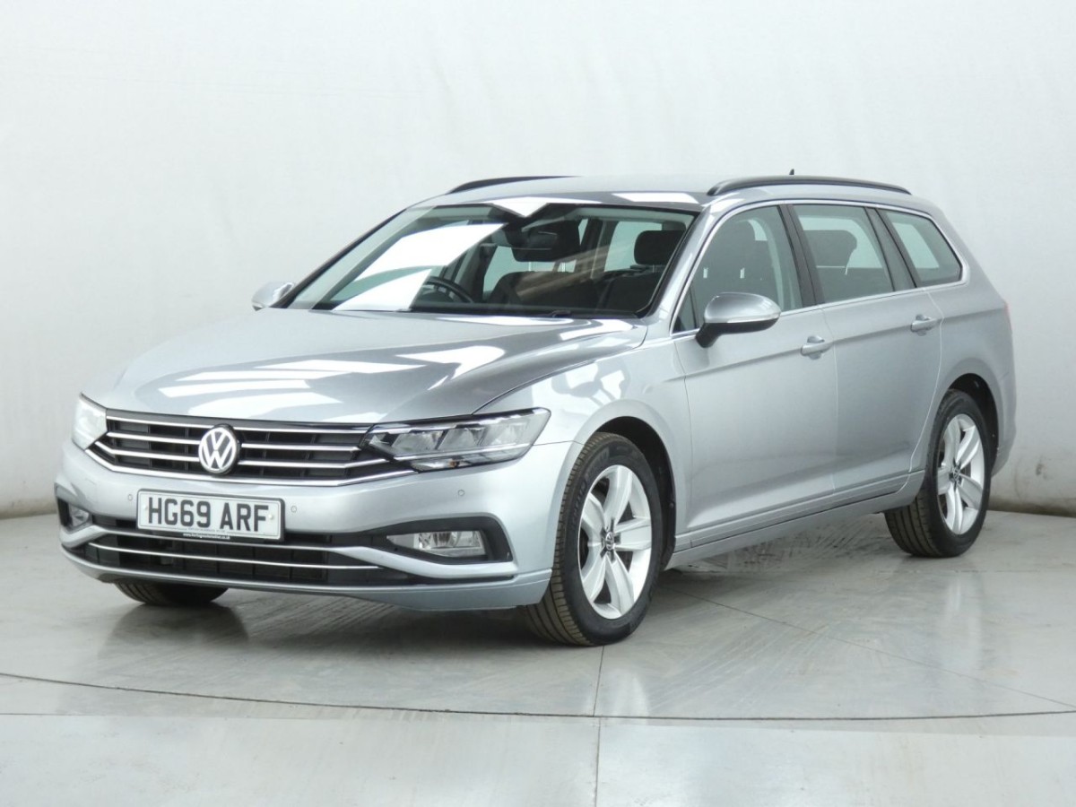 VOLKSWAGEN PASSAT 1.6 SE TDI DSG 5D 119 BHP - 2020 - £11,400