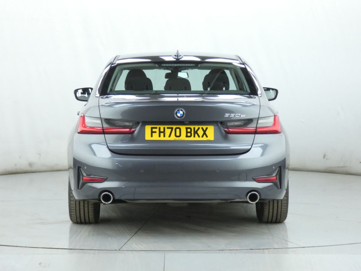 BMW 3 SERIES 2.0 330E SE PRO 4D 288 BHP - 2021 - £18,400