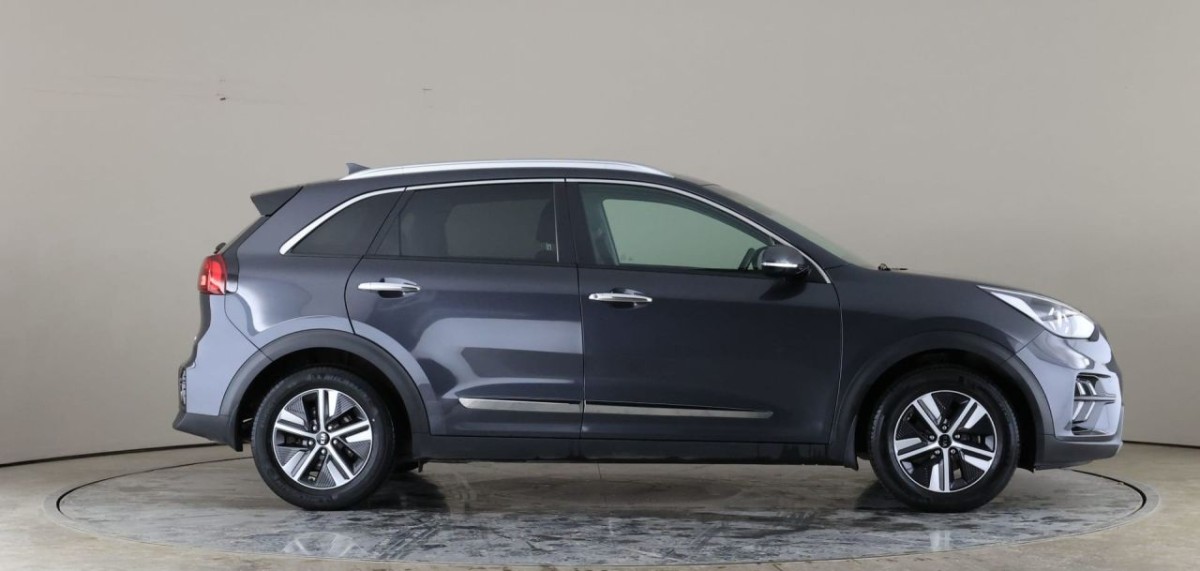 KIA NIRO 1.6 3 PHEV 5D 139 BHP - 2021 - £17,990