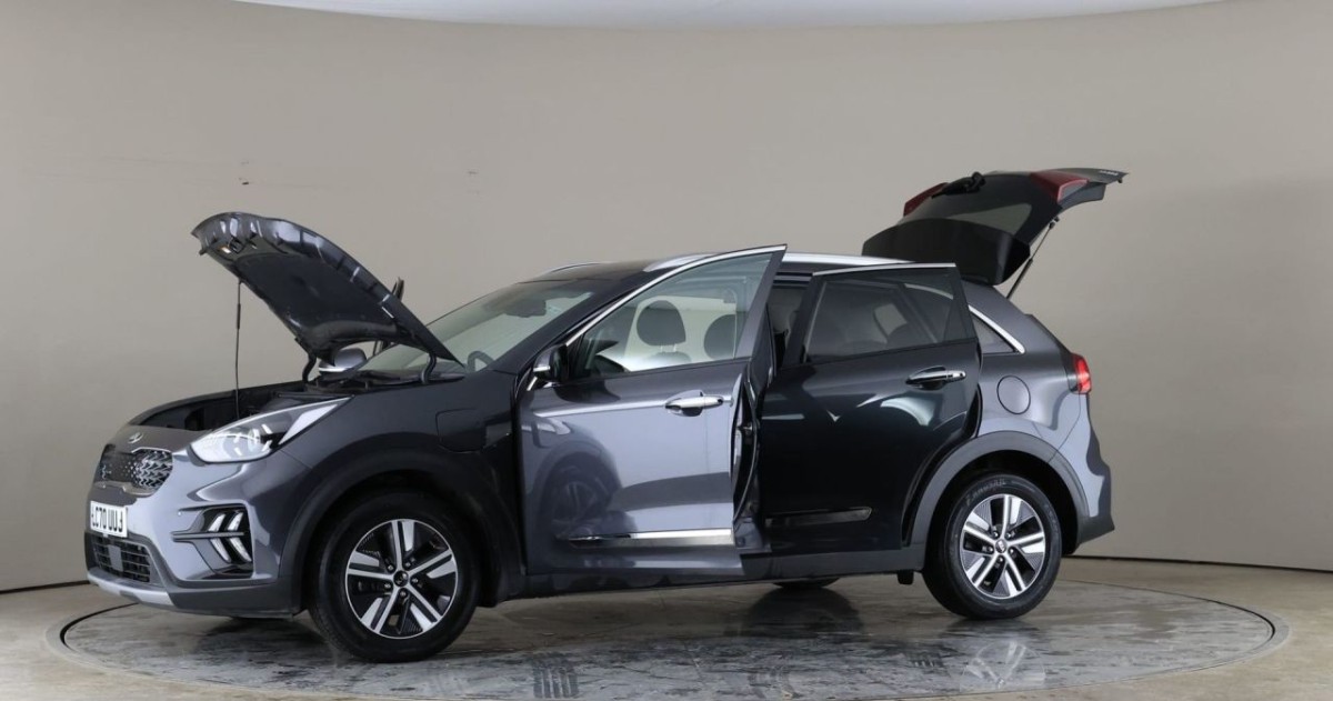 KIA NIRO 1.6 3 PHEV 5D 139 BHP - 2021 - £17,990