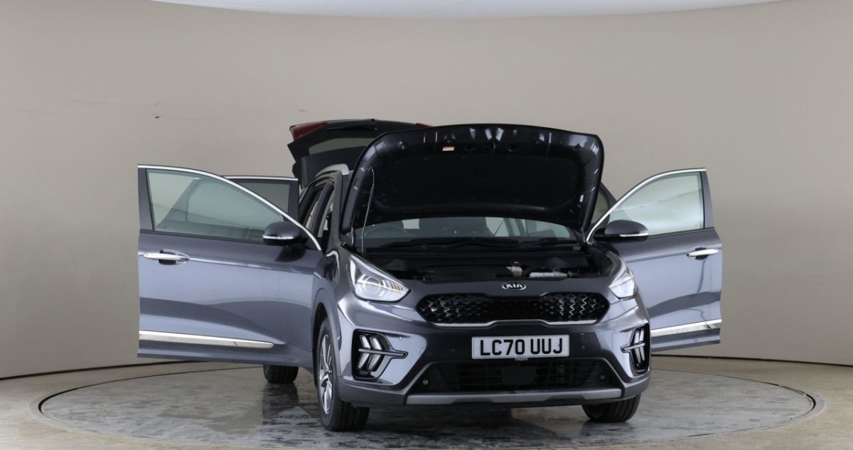 KIA NIRO 1.6 3 PHEV 5D 139 BHP - 2021 - £17,990