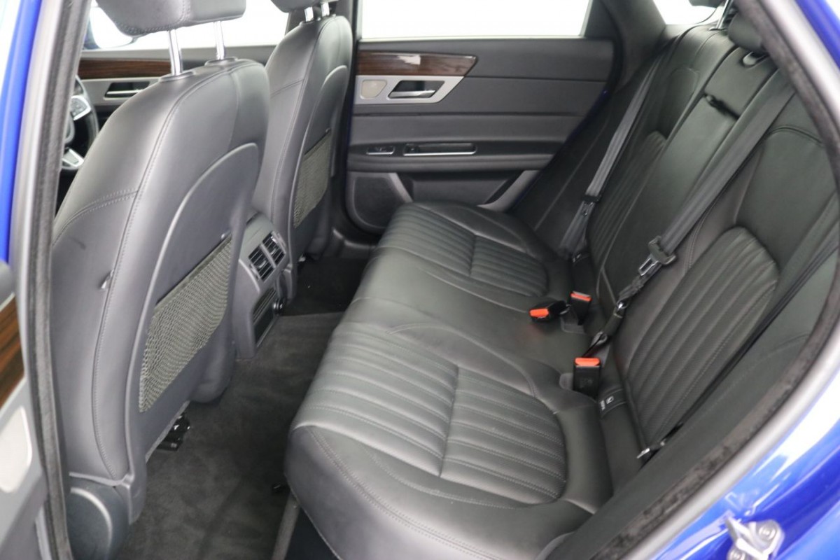 JAGUAR XF 2.0 D PORTFOLIO AWD 4D 177 BHP - 2018 - £21,990