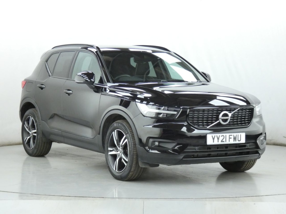 VOLVO XC40 1.5 T3 R-DESIGN 5D 161 BHP - 2021 - £21,990