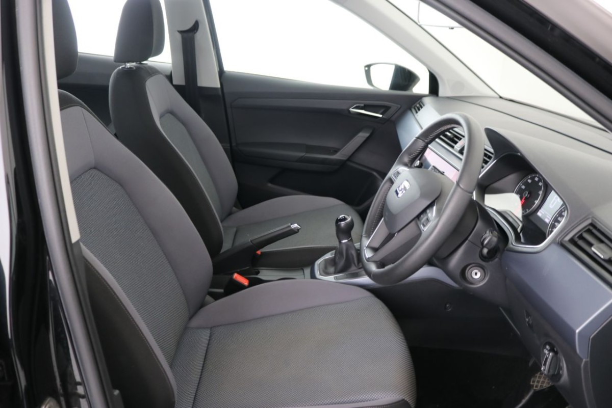 SEAT ARONA 1.0 TSI SE TECHNOLOGY 5D 94 BHP - 2019 - £13,200