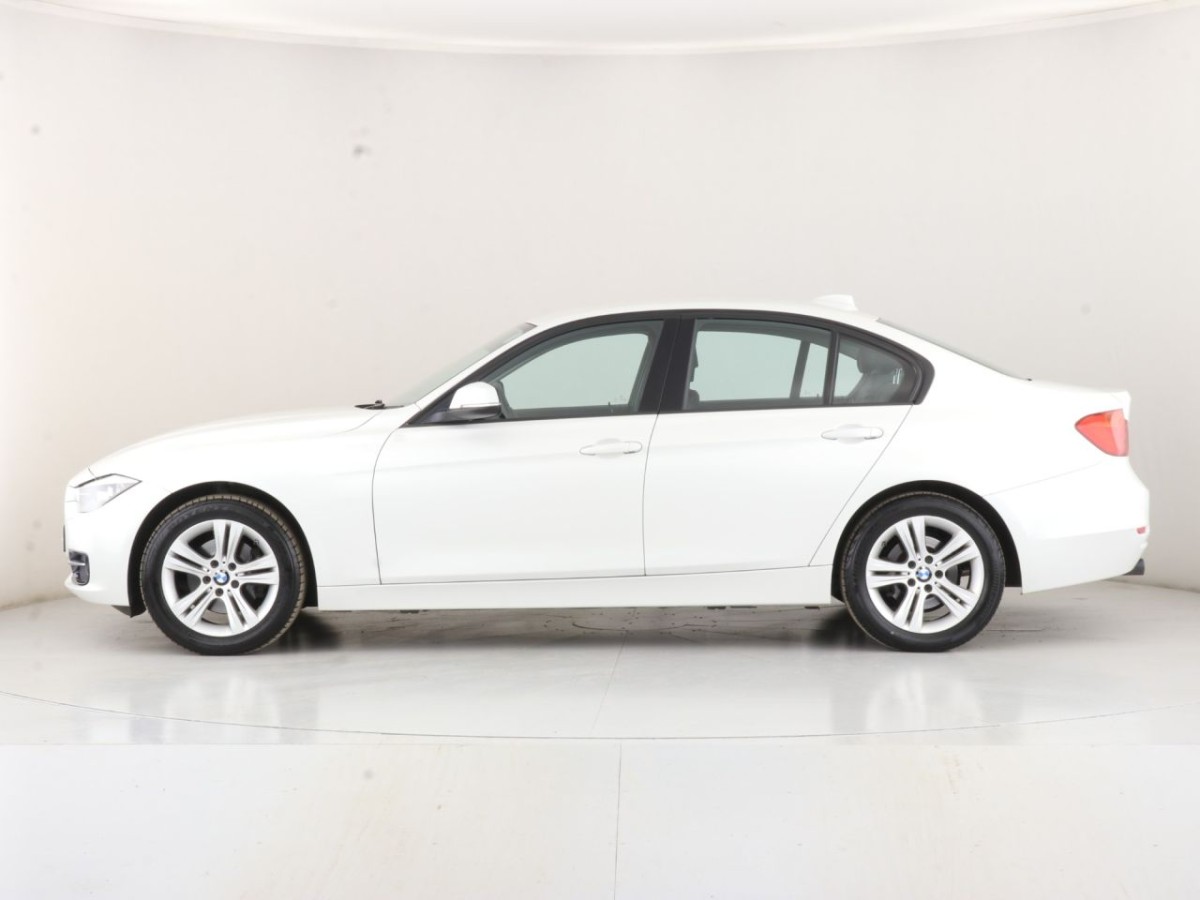 BMW 3 SERIES 2.0 320D SPORT 4D 184 BHP - 2015 - £14,490