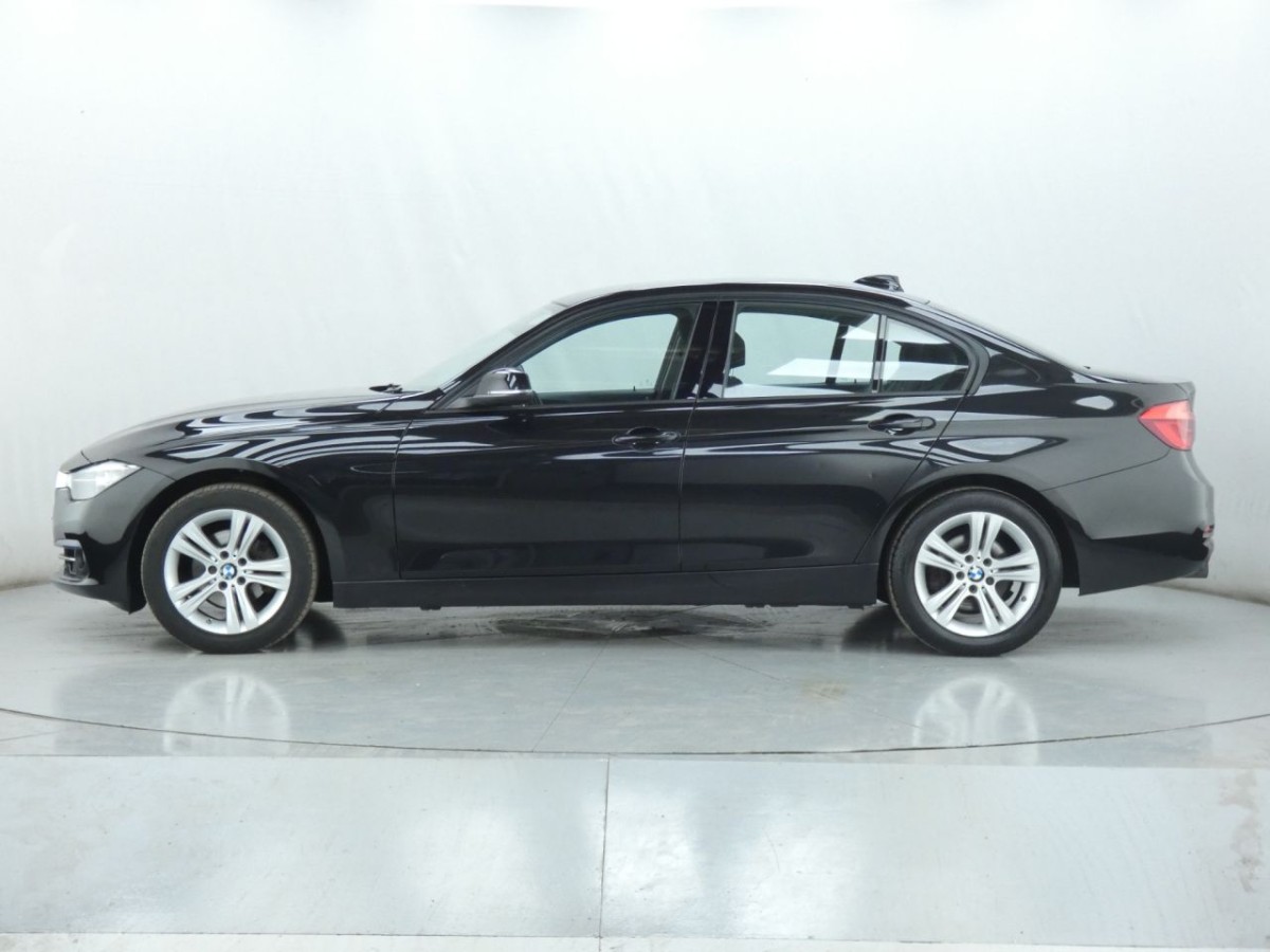 BMW 3 SERIES 2.0 320I SPORT 4D AUTO 181 BHP SALOON - 2016 - £11,990