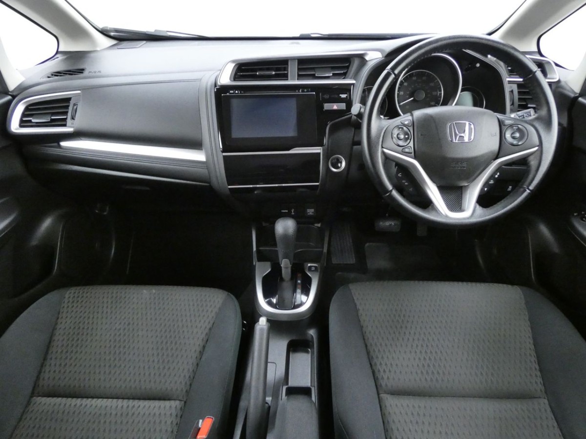 HONDA JAZZ 1.3 I-VTEC EX NAVI 5D 101 BHP - 2020 - £15,400