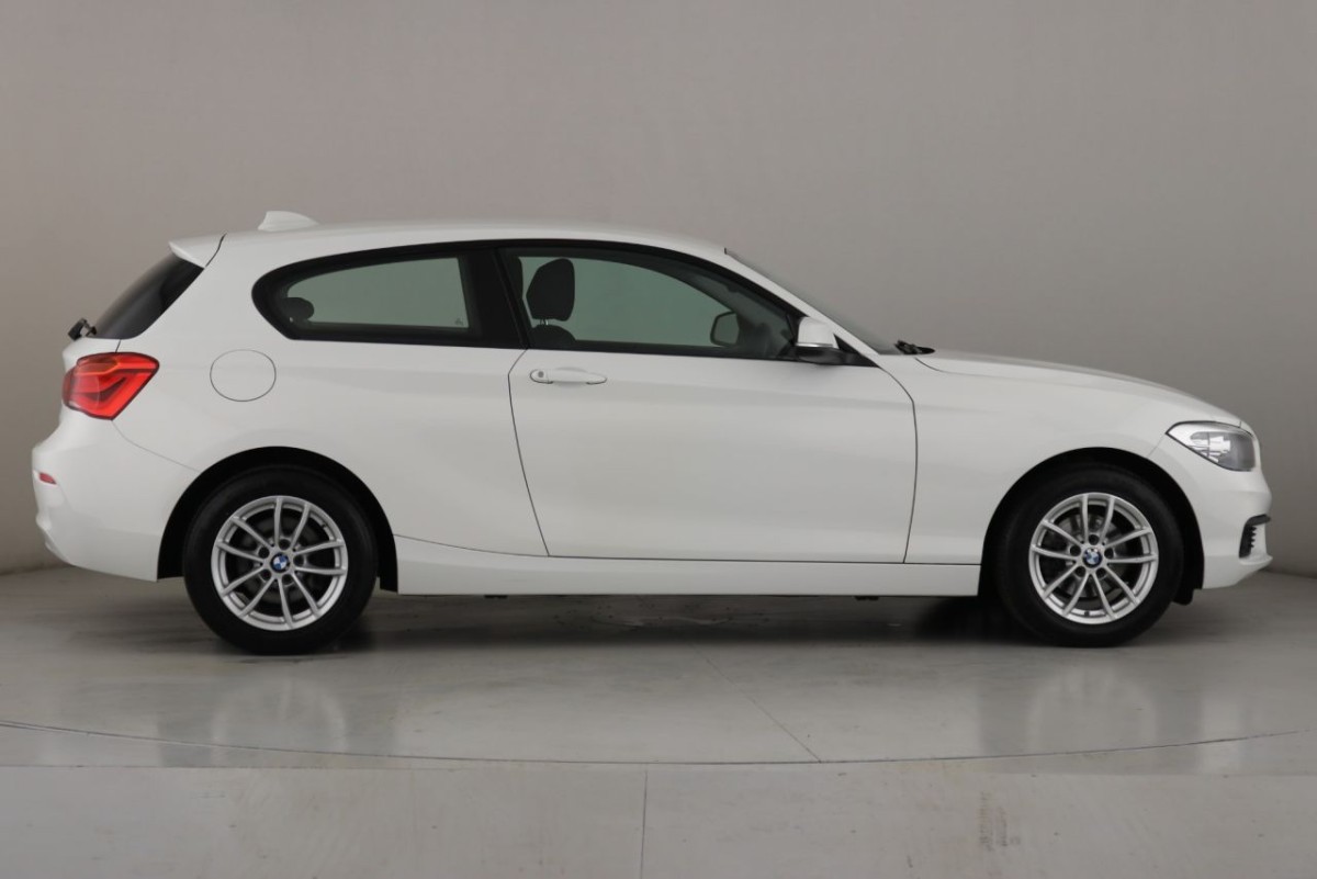 BMW 1 SERIES 1.5 118I SE 3D 134 BHP - 2018 - £13,490