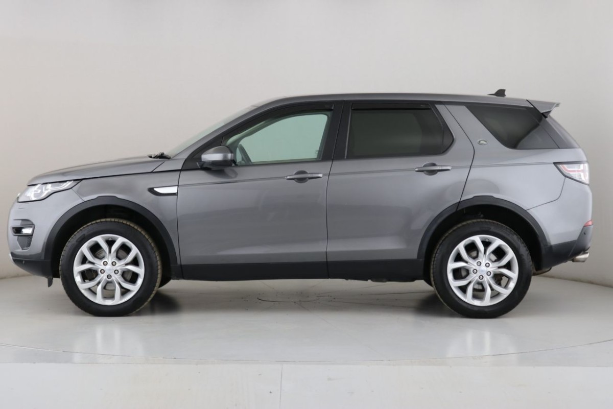 LAND ROVER DISCOVERY SPORT 2.0 TD4 HSE 5D 180 BHP - 2015 - £19,990