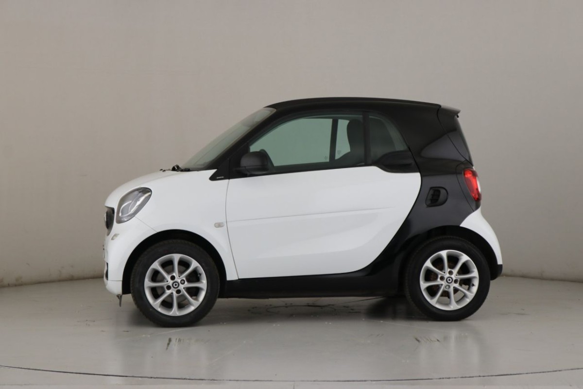 SMART FORTWO 1.0 PASSION 2D 71 BHP - 2017 - £6,990