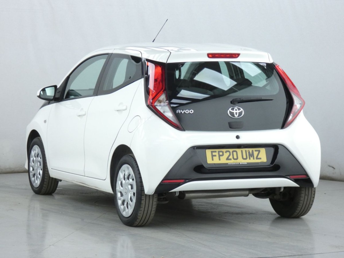 TOYOTA AYGO 1.0 VVT-I X-PLAY 5D 69 BHP - 2020 - £7,990