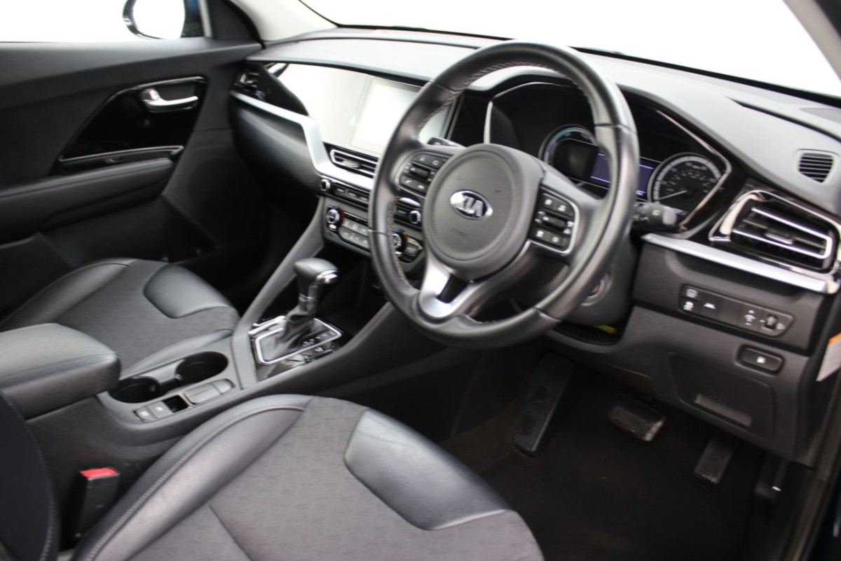 KIA NIRO 1.6 2 5D 104 BHP - 2021 - £15,400