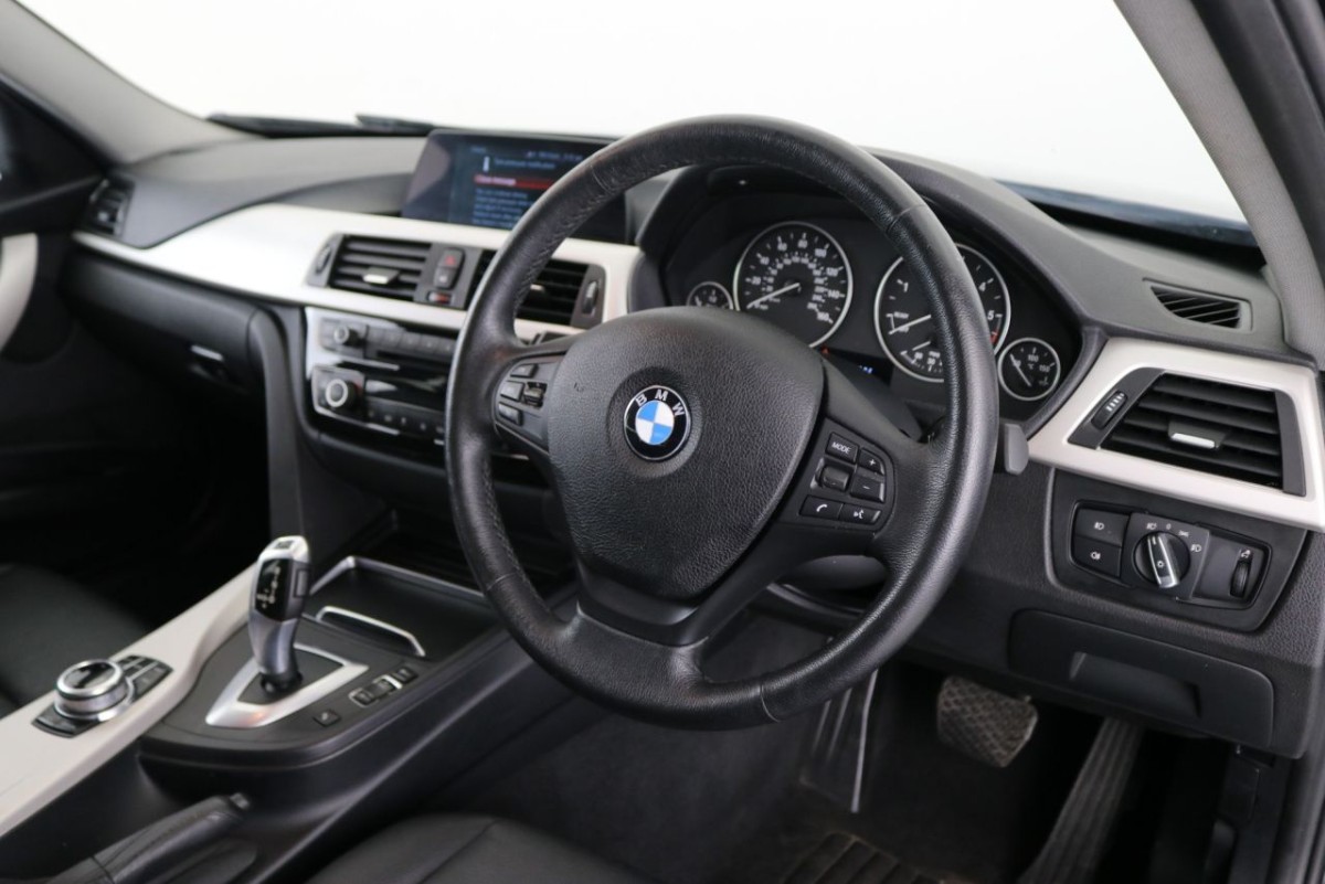 BMW 3 SERIES 2.0 318D SE 4D 148 BHP - 2018 - £13,990