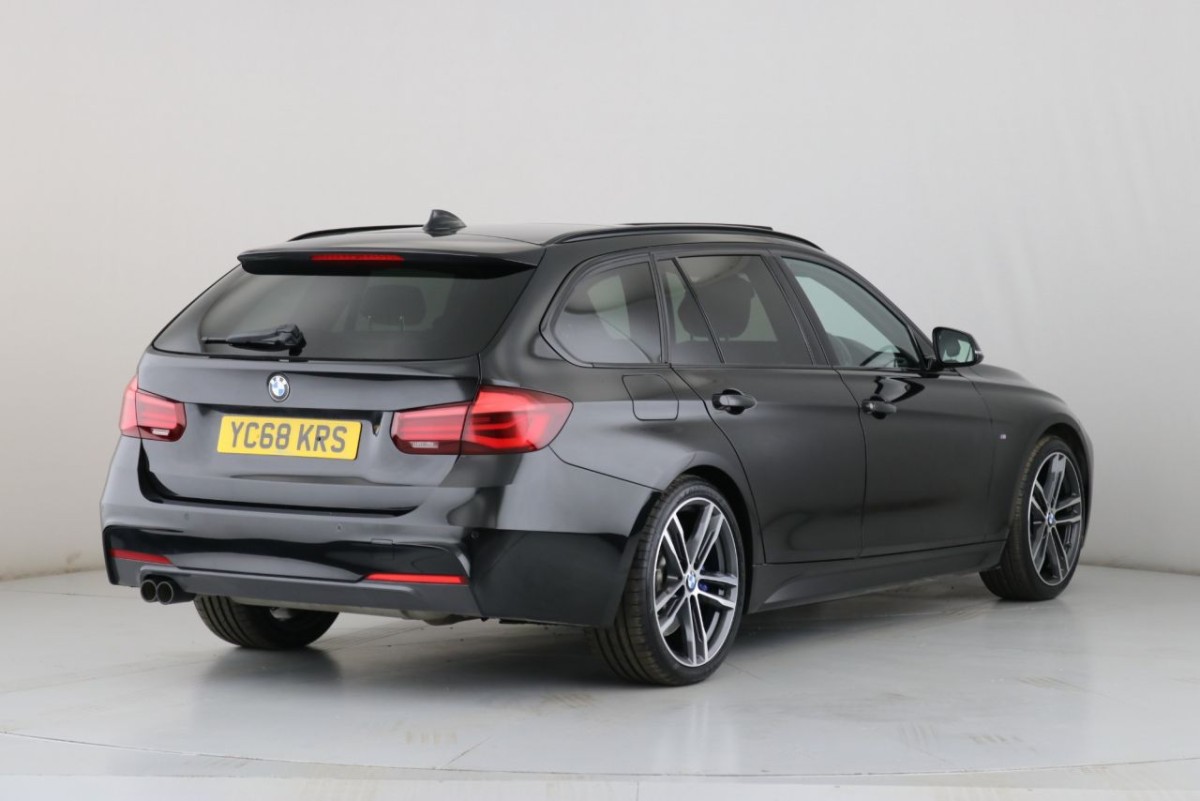 BMW 3 SERIES 2.0 320I M SPORT SHADOW EDITION TOURING 5D 181 BHP - 2019 - £26,800