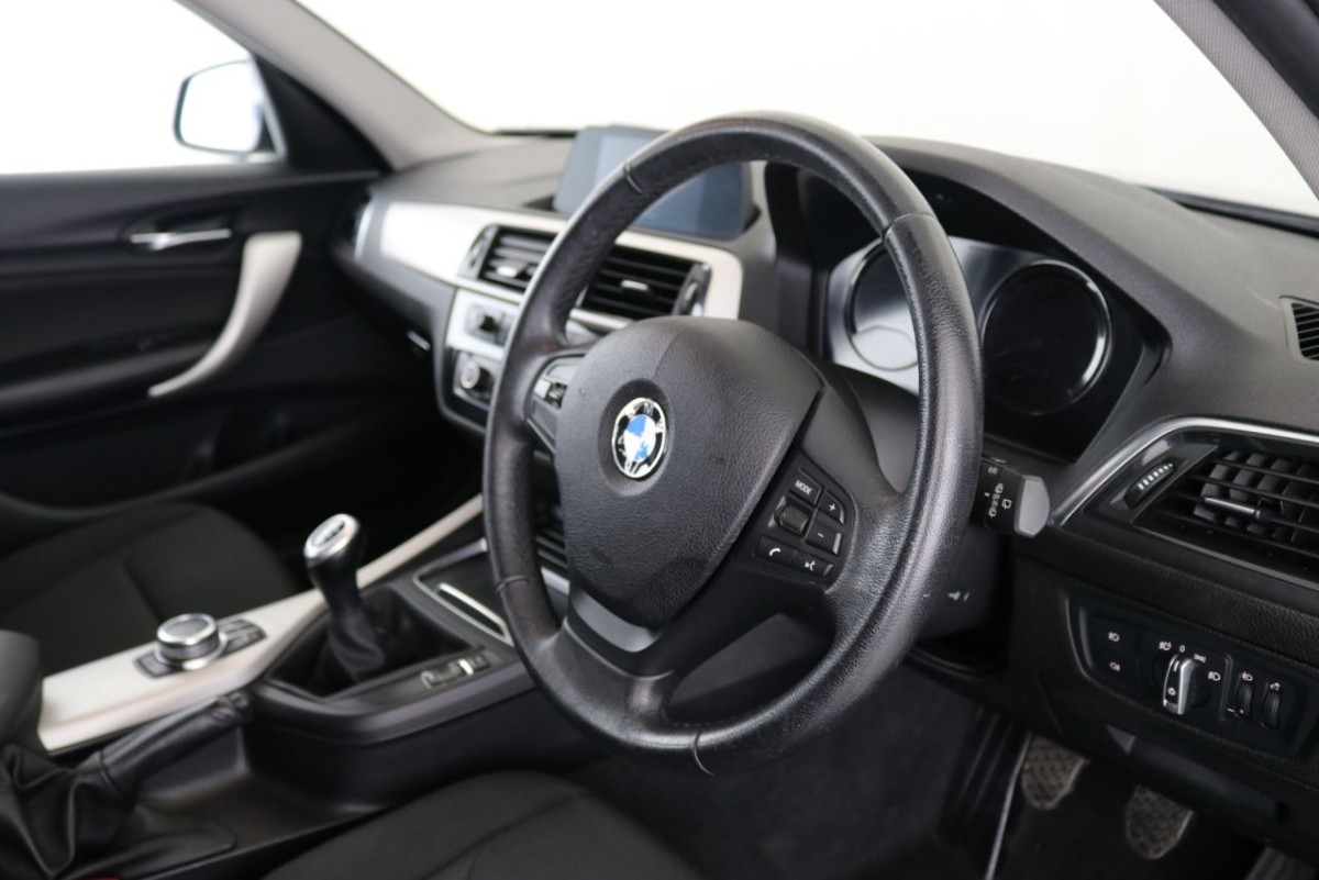 BMW 1 SERIES 1.5 118I SE 5D 134 BHP - 2018 - £13,490
