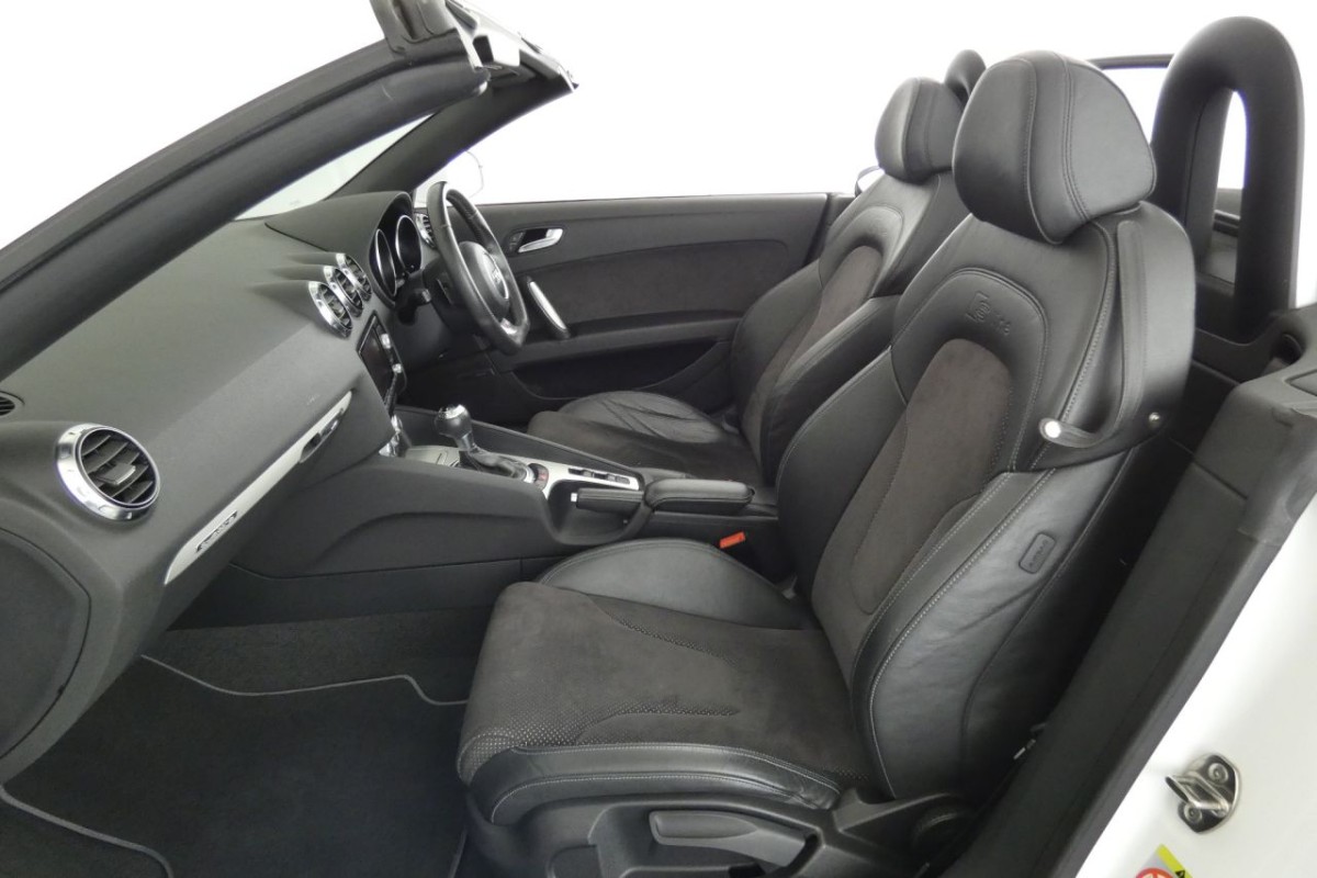 AUDI TT 2.0 TDI QUATTRO BLACK EDITION 2D AUTO 168 BHP CONVERTIBLE - 2013 - £11,400