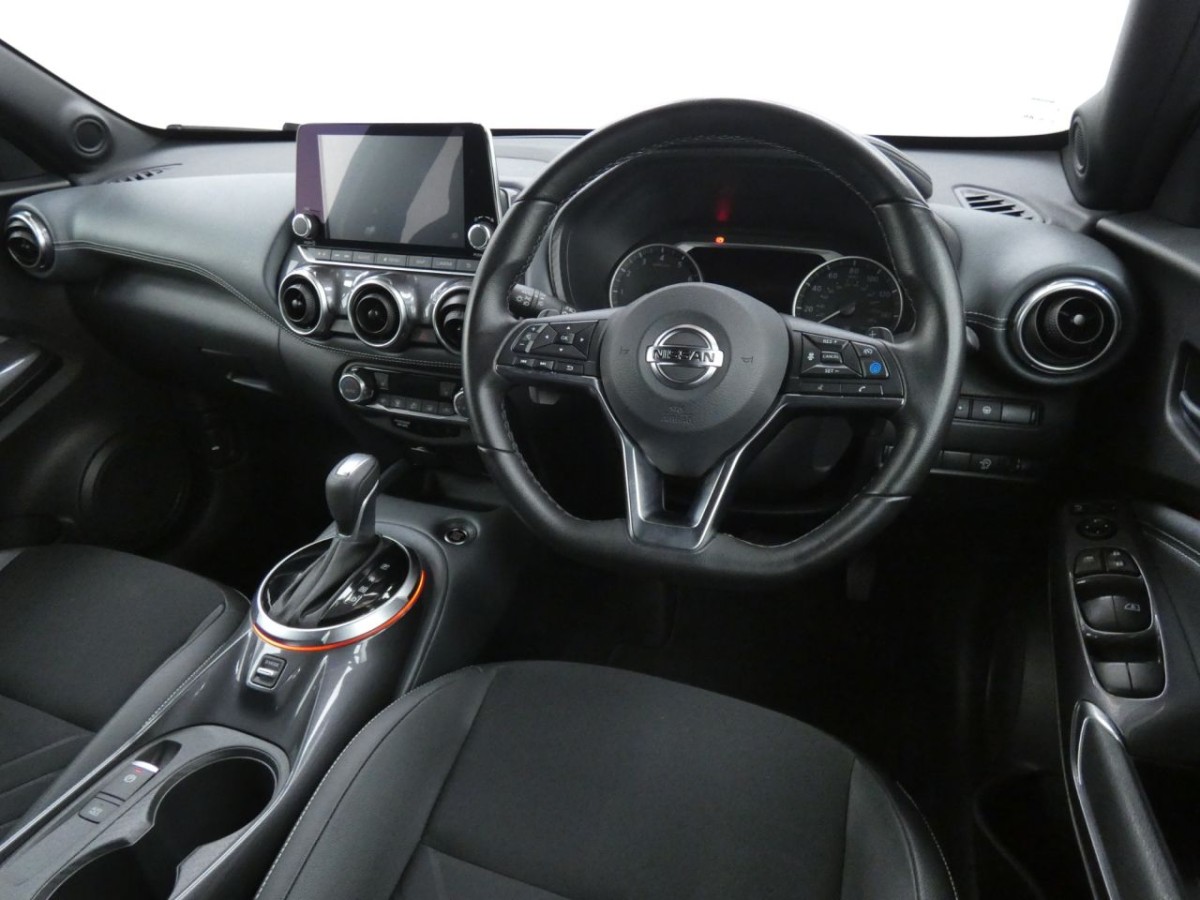 NISSAN JUKE 1.0 DIG-T TEKNA DCT 5D 113 BHP - 2021 - £16,400