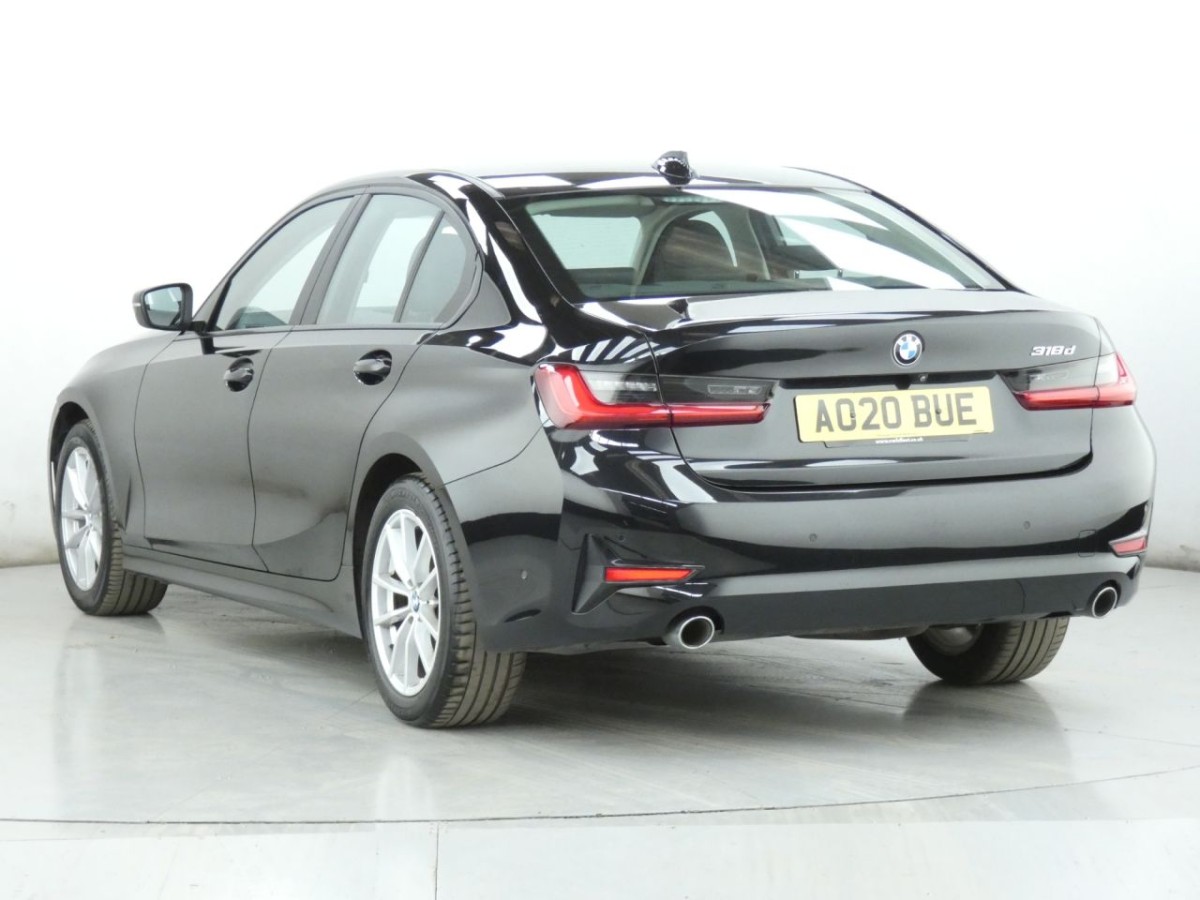 BMW 3 SERIES 2.0 318D SE 4D 148 BHP - 2020 - £14,990