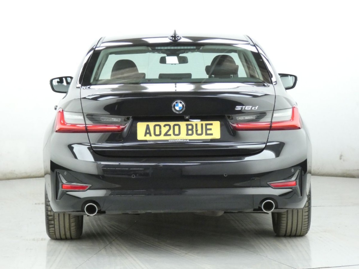 BMW 3 SERIES 2.0 318D SE 4D 148 BHP - 2020 - £14,990