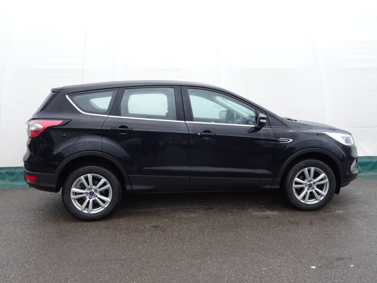 FORD KUGA 1.5 ZETEC 5D 148 BHP - 2019 - £12,490