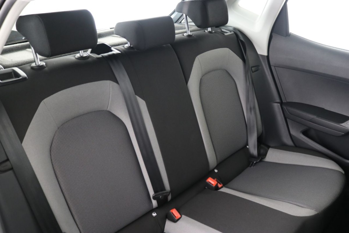 SEAT IBIZA 1.0 MPI SE TECHNOLOGY 5D 74 BHP - 2018 - £10,400