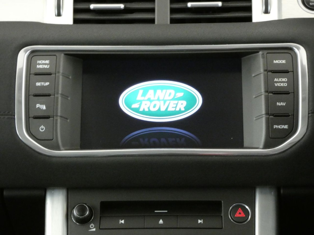 LAND ROVER RANGE ROVER EVOQUE 2.2 SD4 PURE TECH 5D 190 BHP - 2015 - £11,990