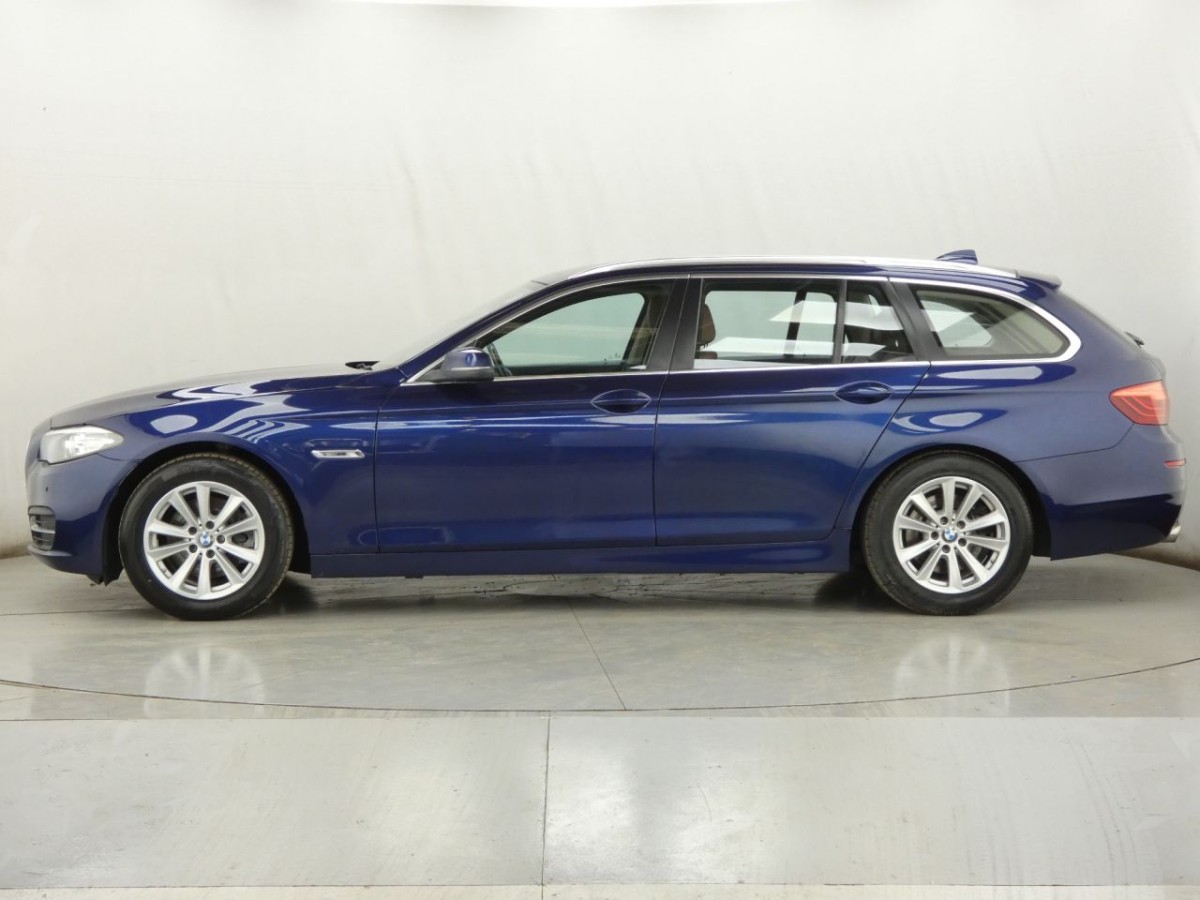 BMW 5 SERIES 2.0 520D SE TOURING 5D AUTO 188 BHP ESTATE - 2016 - £8,990