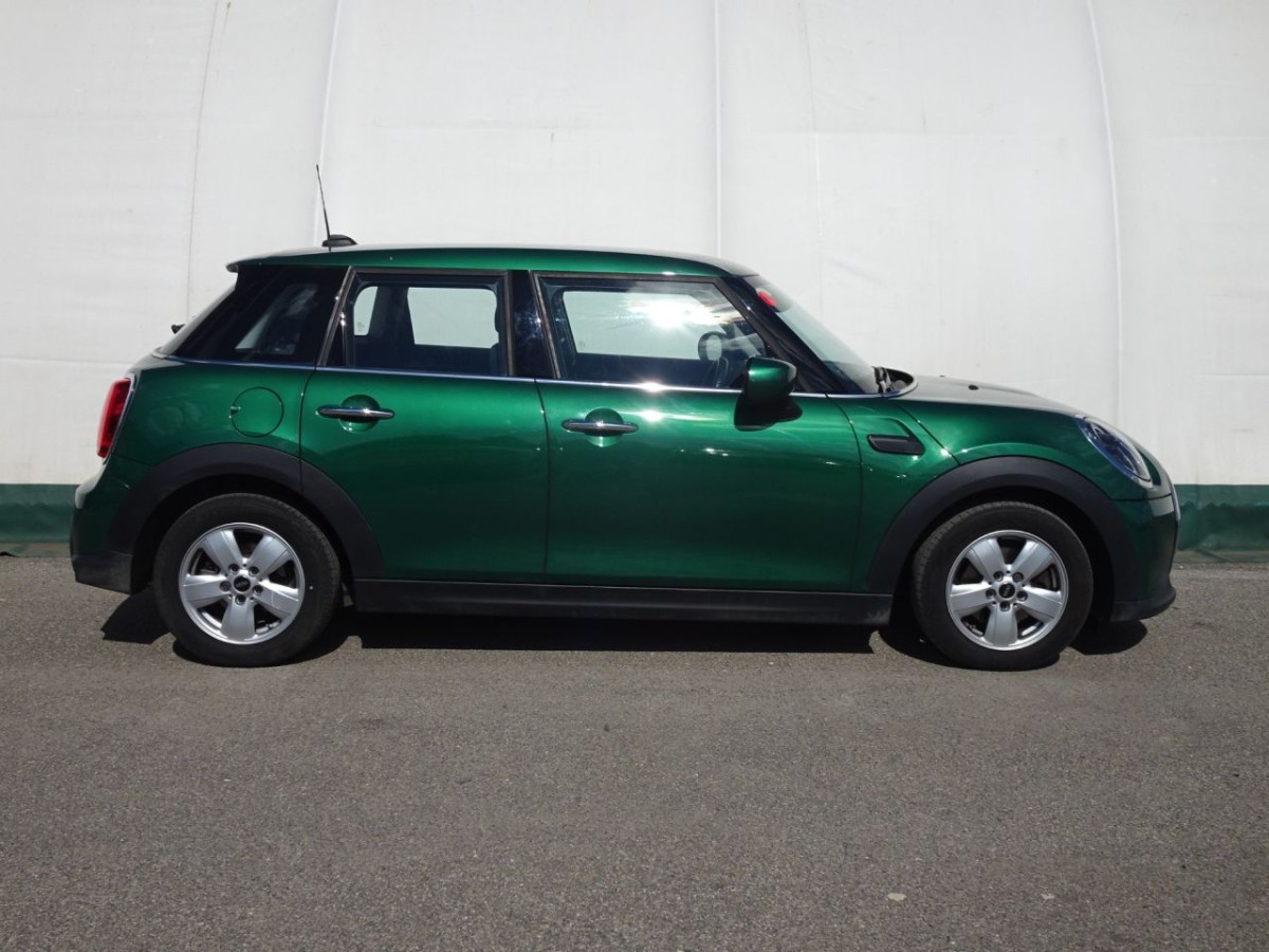 MINI HATCH COOPER 1.5 COOPER CLASSIC 5D 134 BHP - 2021 - £11,700