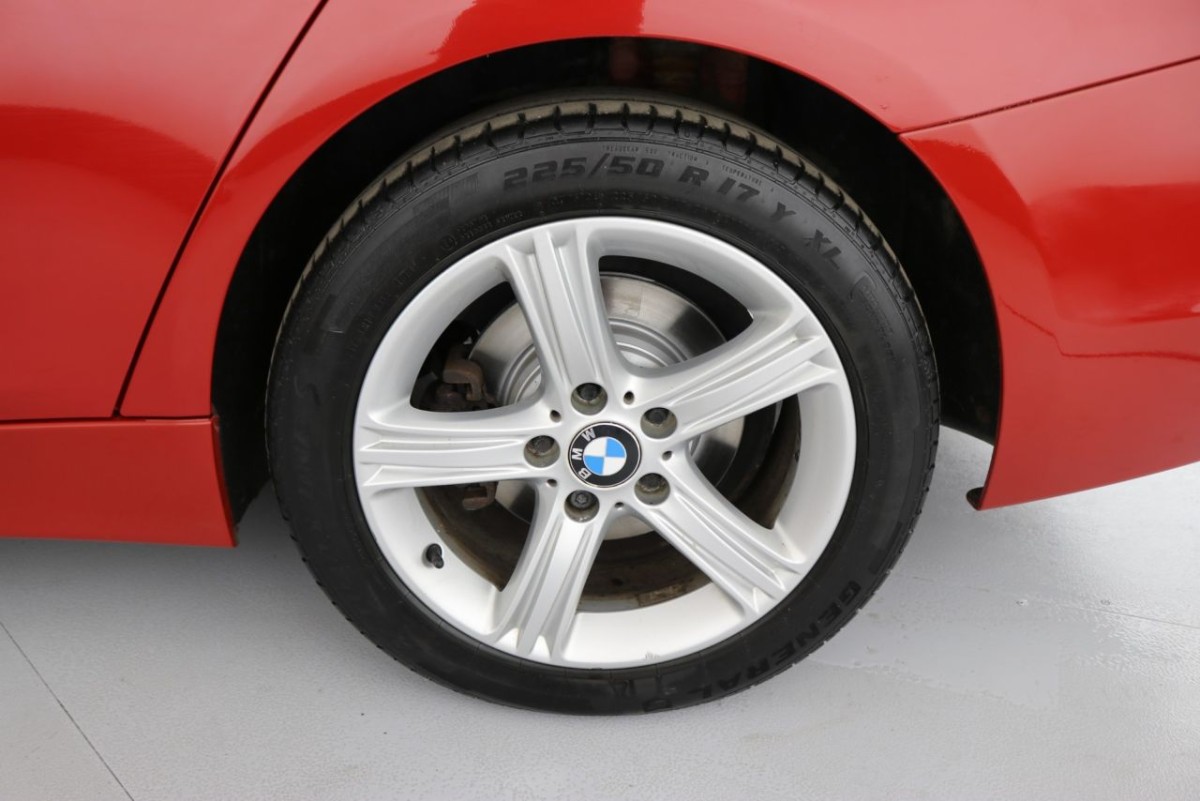 BMW 3 SERIES 2.0 320I XDRIVE SE 4D 181 BHP - 2013 - £12,300