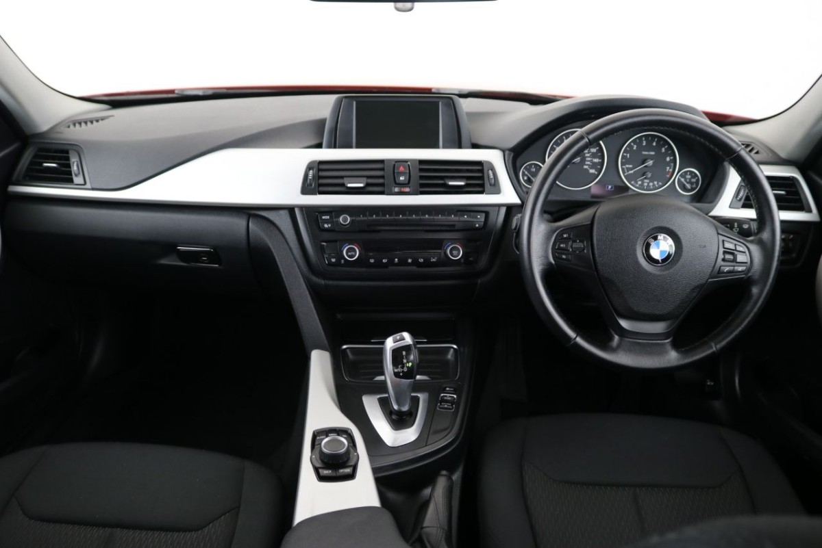 BMW 3 SERIES 2.0 320I XDRIVE SE 4D 181 BHP - 2013 - £12,300