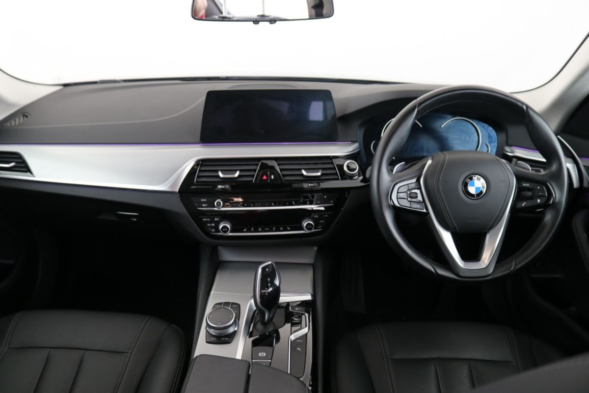 BMW 5 SERIES 2.0 530E SE 4D 249 BHP - 2017 - £21,200