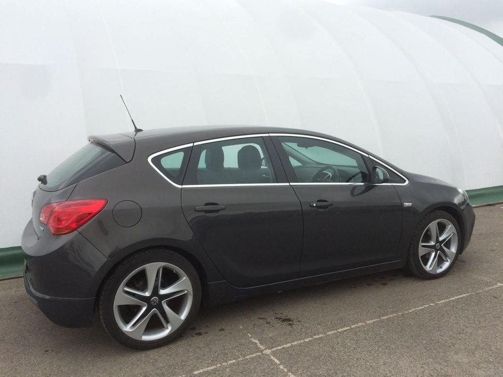 VAUXHALL ASTRA 1.4 LIMITED EDITION 5D 140 BHP - 2014 - £7,400