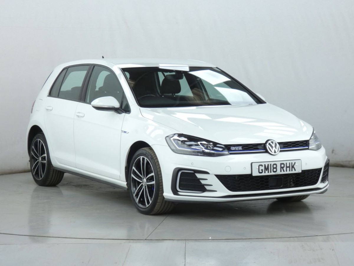 VOLKSWAGEN GOLF 1.4 GTE DSG 5D 150 BHP - 2018 - £14,200