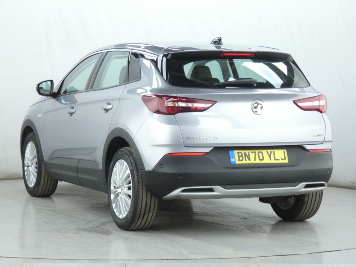 VAUXHALL GRANDLAND X 1.2 BUSINESS EDITION NAV 5D 129 BHP - 2020 - £13,700