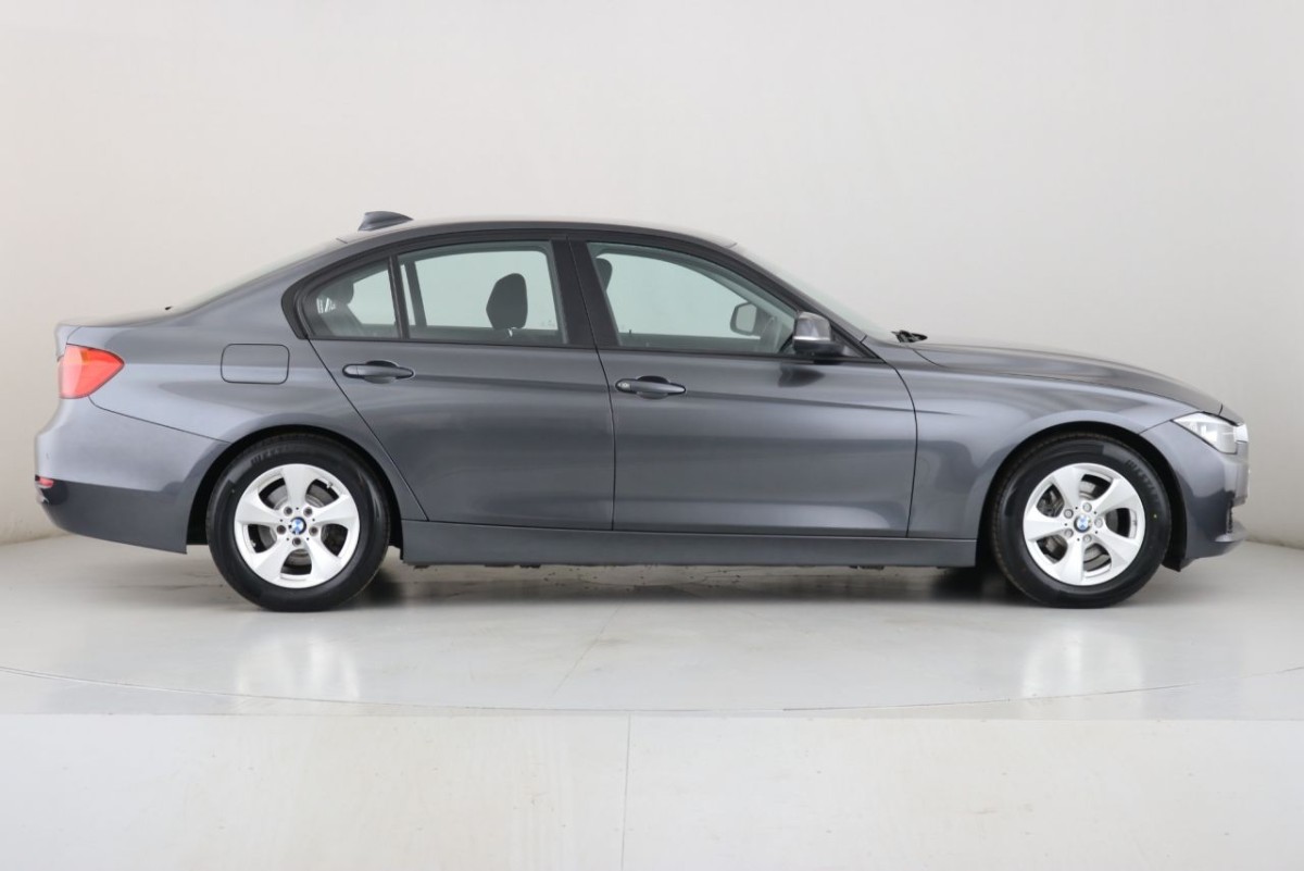 BMW 3 SERIES 2.0 320D EFFICIENTDYNAMICS 4D 161 BHP - 2015 - £12,790