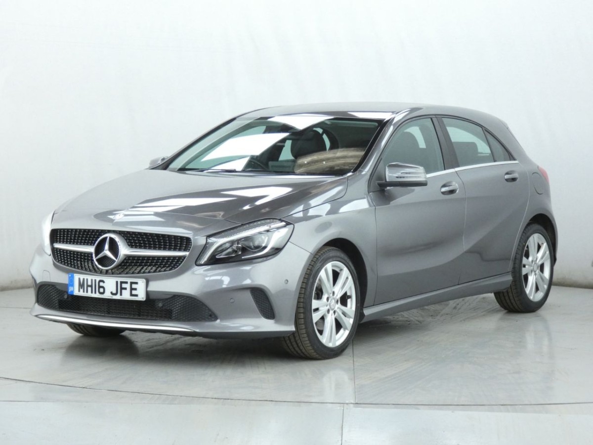 MERCEDES-BENZ A-CLASS 1.6 A200 BLUEEFFICIENCY SPORT 5D 156 BHP - 2016 - £8,990