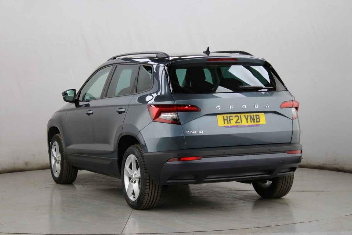 SKODA KAROQ 1.0 SE TSI 5D 109 BHP - 2021 - £14,400