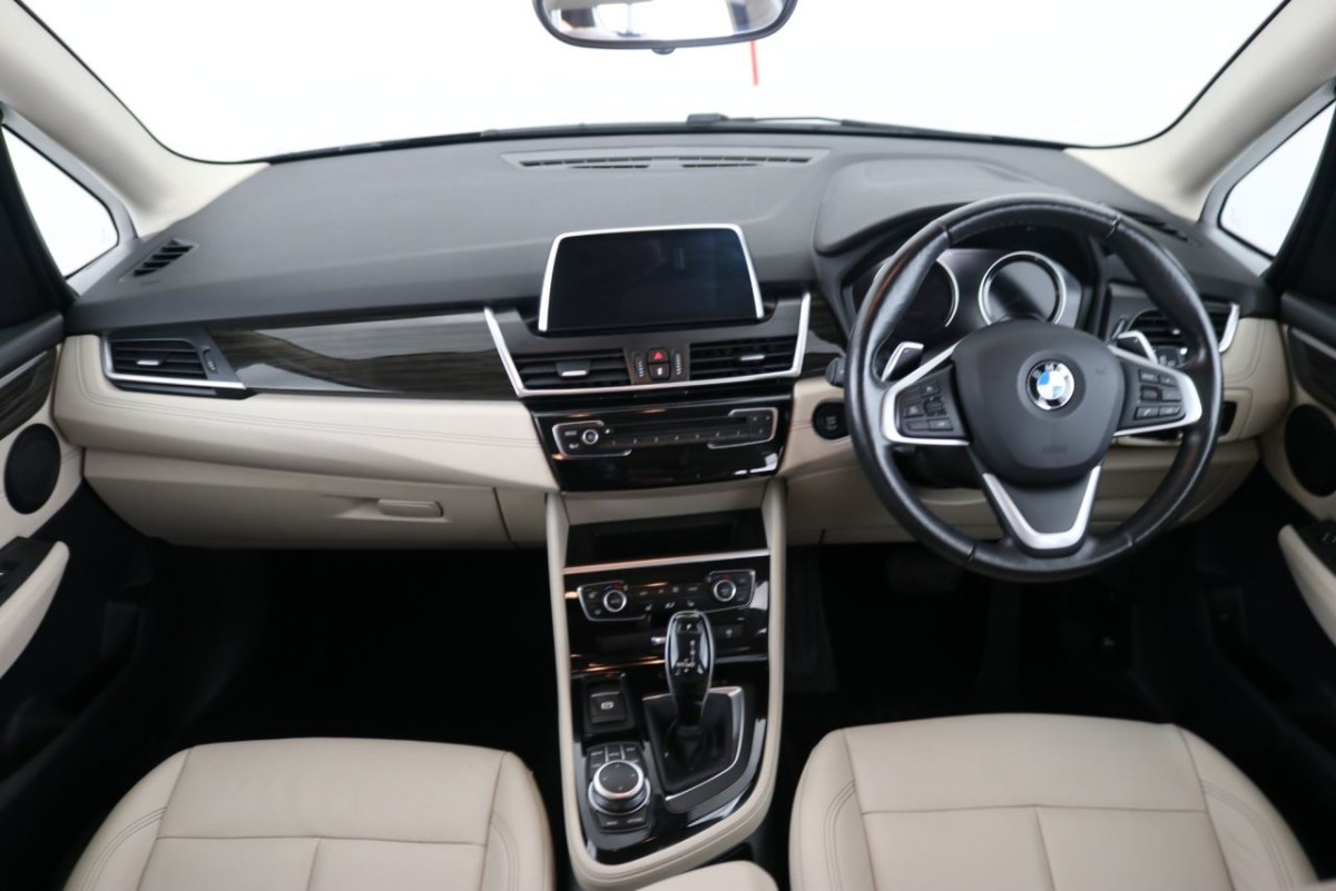 BMW 2 SERIES 2.0 220I LUXURY ACTIVE TOURER 5D 190 BHP - 2018 - £16,700