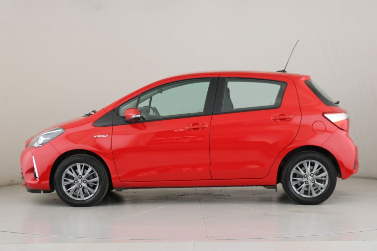 TOYOTA YARIS 1.5 VVT-I ICON 5D 135 BHP - 2018 - £11,400