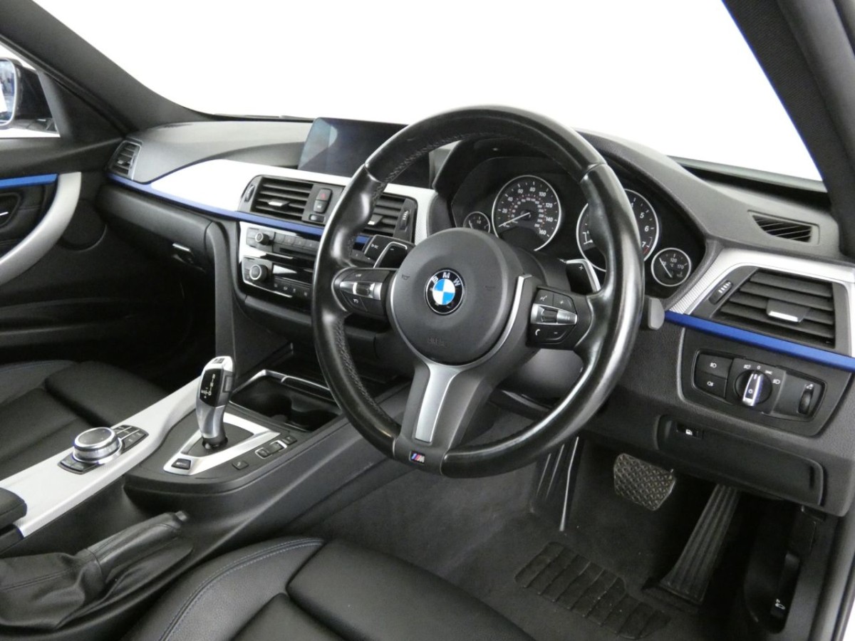 BMW 3 SERIES 2.0 330E M SPORT 4D 181 BHP - 2018 - £18,700