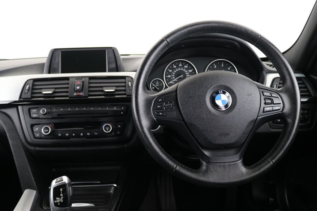 BMW 3 SERIES 2.0 320D SE 4D AUTO 182 BHP - 2012 - £9,700